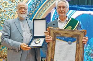 تقدیر مدیرعامل موسسه اهل البیت (ع) از  محمد قدسی/ شاعر آيینی
