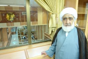 دست نوشته آیت الله العظمی محمدتقی مجلسی اصفهانی در دفتر یادبود موسسه اهل البیت (ع)