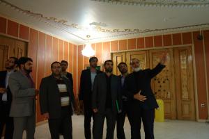 عکس/ دیدار کارشناسان نهاد کتابخانه های عمومی با مدیرعامل و معاونین مؤسسه اهل البیت در دیماه ۹۰