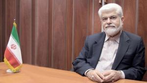 تقدیر  دکتر شهریاری دبیرکل مجمع خیرین سلامت به پاسداشت چهل سال تلاش سید حسین رضازاده در عرصه سلامت