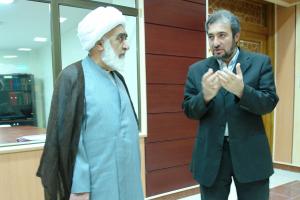 عکس/ دیدار آیت الله العظمی حاج شیخ محمدتقی مجلسی اصفهانی با مدیرعامل و معاونین مؤسسه اهل البیت در آبانماه ۸۵