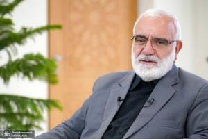 تقدیر سید مرتضی بختیاری استاندار اصفهان از مدیرعامل موسسه اهل البیت (ع) به پاس فعالیت در حوزه های اجتماعی