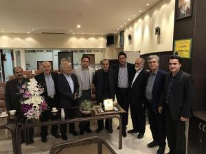 تقدیر مدیرعامل موسسه اهل البیت (ع) از  حاج عباس انگوری زاده /مؤسس و بنیانگذار بیمارستان و دارالشفای حضرت زهرای مرضیه (س)
