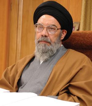 تقدیر امام جمعه اصفهان از مدیرعامل موسسه اهل البیت (ع) برای ارتقای کتابخانه‌های عمومی