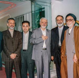 نقش خانواده و محیط اجتماعی در تربیت سیدحسین رضازاده