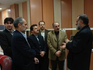 عکس/ دیدار آقای سعید حشمتی و هیات همراه با مدیرعامل و معاونین موسسه اهل البیت در اردبیهشت ماه ۸۴