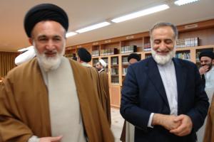 عکس/ دیدار حجت الاسلام و المسلمین سید علی قاضی عسکر با مدیرعامل موسسه اهل البیت در مردادماه ۸۷