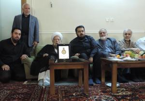 اهداء نشان  خادم القرآن: مرحوم حاج محمد محسن مظاهری/ نیکوکار و خیر قرآنی