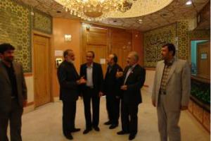 عکس/ دیدار دکتر اسحاق صلاحی با مدیرعامل و معاونین مؤسسه اهل البیت در آذرماه ۹۰