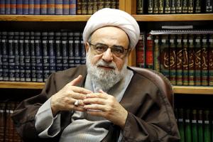 دست نوشته آیت الله نجم الدین مروجی طبسی در / محقق و پژوهشگر