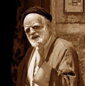 دست نوشته حجت الاسلام و المسلمین سید رسول موسوی تهرانی در دفتر یادبود موسسه اهل البیت (ع)